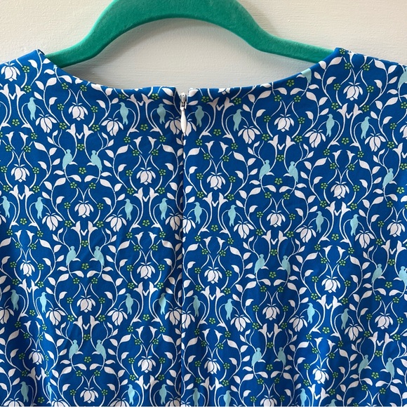 J. McLaughlin Crewneck Short Sleeve Faux Wrap Dress Blue Floral - Picture 6 of 12